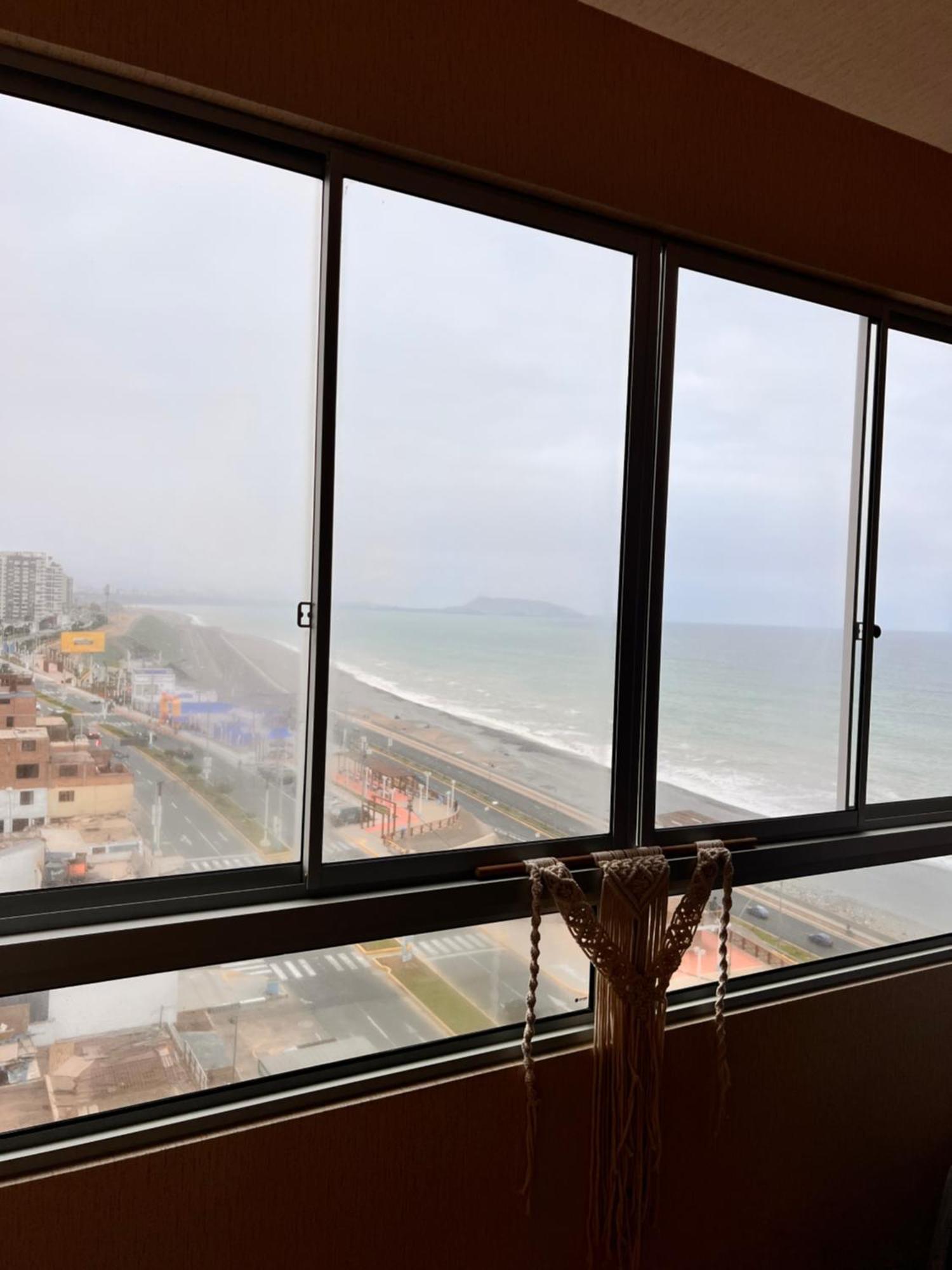 Pensión Con Vista Al Mar En Av Costanera *